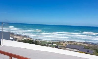 Whale Watchers Struisbaai Akkommodasie