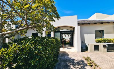 60 On Oubaai Akkommodasie in Heroldsbaai George